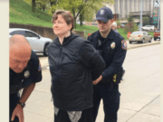 Tres manifestantes arrestados en centro de Grand Rapids