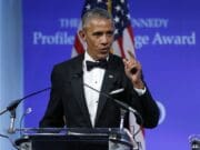 Obama pide «coraje político» para salvar su ley de salud en el Congreso