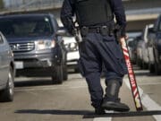 Sentencian agente CBP que pasaba indocumentados por dinero y favores sexuales