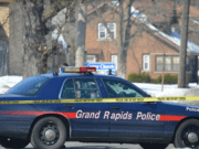 Asalto resulta en hombre apuñalado