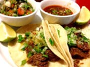 Tacos de cachete de res