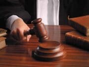 Hombre de Indiana sentenciado en ataque a policía