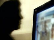 Hombre se declara culpable de pornografía infantil