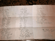 Vecinos de arrestado en conexión con muerte de niño colectan firmas