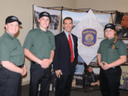 GRPD reconoce graduados de academia juvenil