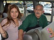 Liberan a inmigrante que fue detenido cuando llevaba a su hija a la escuela