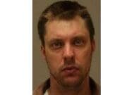 Se busca hombre por varios robos en área