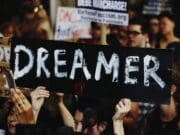 Activistas temen que más «dreamers» sean detenidos en retenes de inmigración