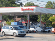 Precio de gasolina sube después de huracán Harvey