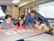 Maestros locales reciben instrucción para mejorar aprendizaje