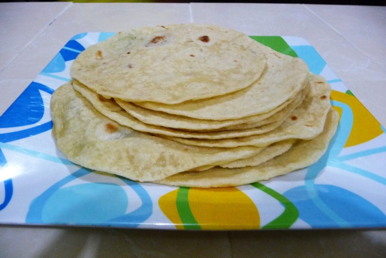 Tortillas de harina estilo Sinaloa PERIODICO HISPANO EN MICHIGAN