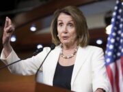 Líder demócrata llama «basura» a la nueva propuesta migratoria de Trump