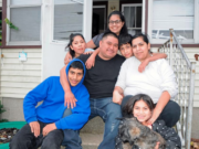 Mexicano de Kentwood arrestado por ICE reunido con familia