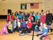 Exfutbolista profesional visitó escuela CA Frost en GR