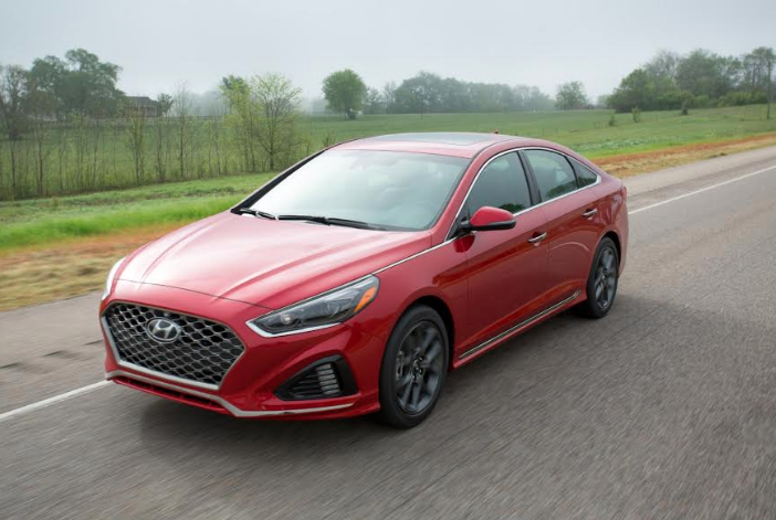 Hyundai Sonata. Como mantenerse relevante.