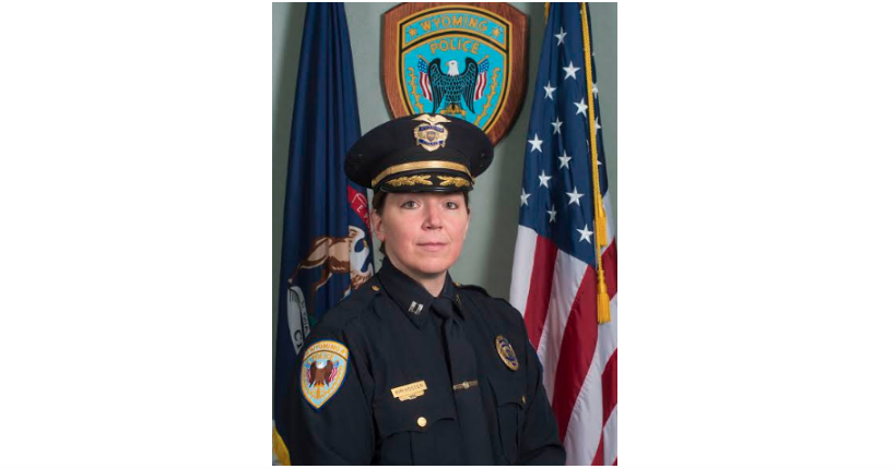 Capitana Kim Koster: “Primera mujer Jefe de Policía de Wyoming”