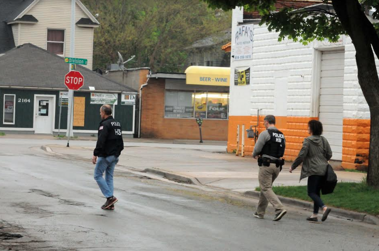 Hondureño es arrestado por ICE frente a sus hijos en GR