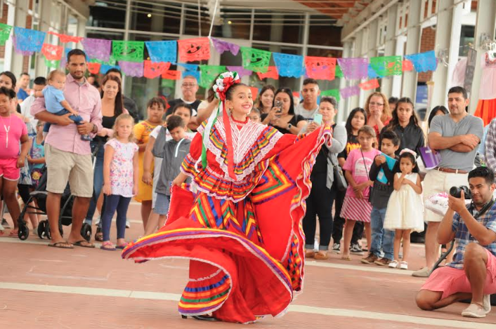 Primera Exposición de Niños