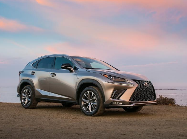 Lexus NX 300. A la caza del joven profesional.