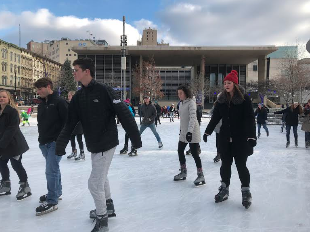 Temporada de patinaje en Rosa Parks Circle