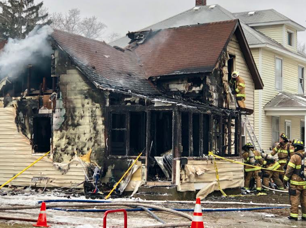 Casa destruida por el fuego en Holland