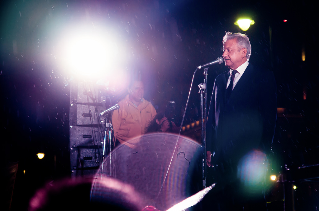 AMLO cuidara la seguridad de Fox y Calderón de forma indefinida.