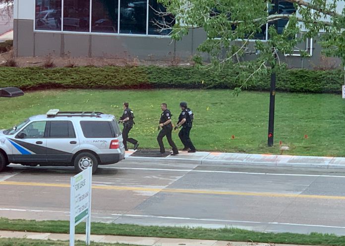 Tiroteo en escuela deja al menos dos heridos en Colorado