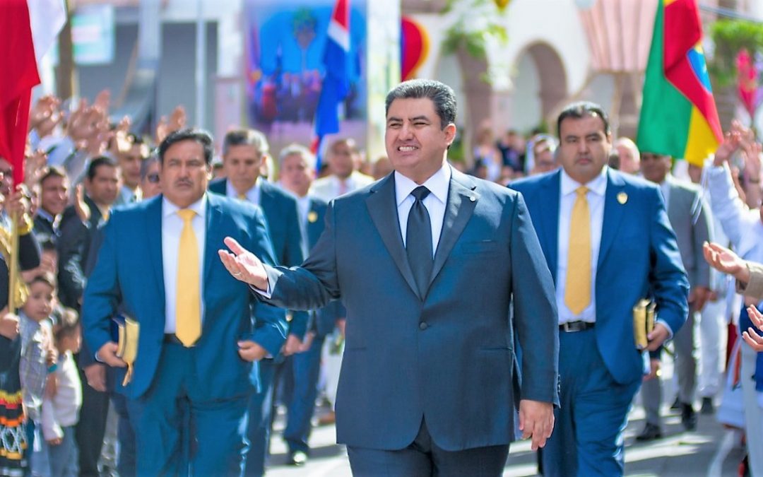 Detienen en EU a Naasón Joaquín García, líder de la Luz del Mundo por 26 delitos