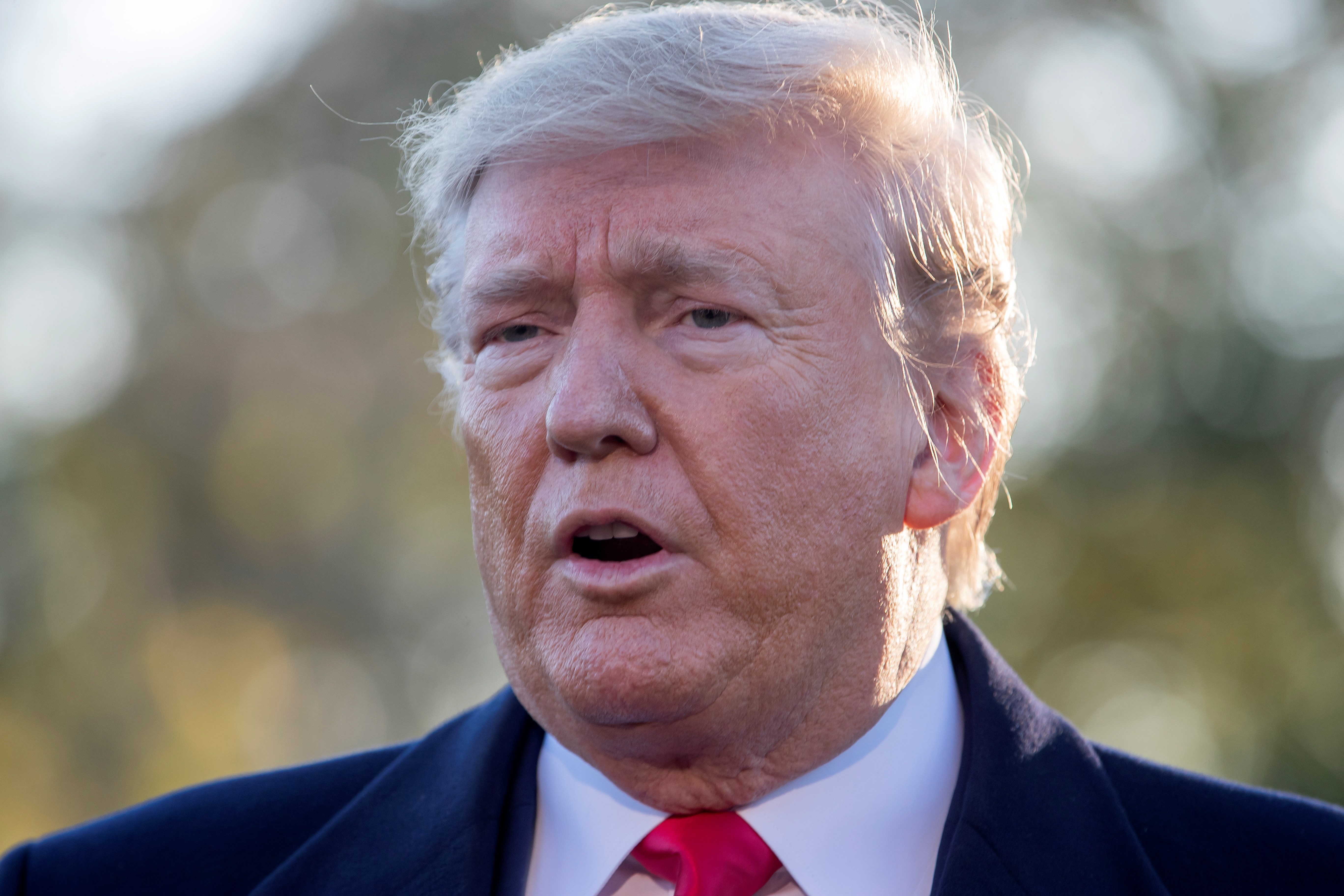 Trump dice que la matanza en México demuestra la necesidad de un muro