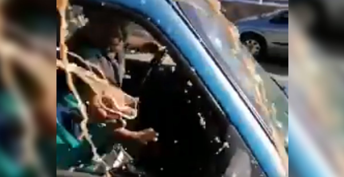 VIDEO: Atacan a enfermera con café hirviendo