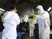 Alertan que hay evidencia de que el COVID-19 está en el aire