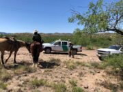 Denuncian presencia de agentes en campamento humanitario en frontera
