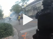 VÍDEO: Policías se ríen mientras disparan balas de goma a manifestantes