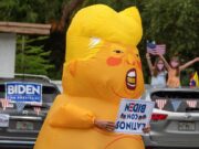 Un «baby Trump» despide al presidente en Miami