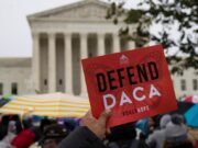 Recipientes de DACA se han convertido en «piñata política»