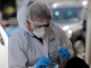 Juez ordena a ICE que haga pruebas semanales de COVID-19 en centro detención