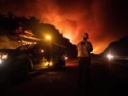 Fuertes vientos en California amenazan con empeorar temporada de fuegos