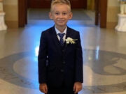 Niño muere en una boda al caerle una mesa de granito en la cabeza
