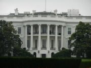 Agentes federales interceptaron un paquete con veneno dirigido a Donald Trump