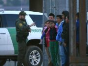 Esta ciudad dará compensación a miles de inmigrantes detenidos ilegalmente