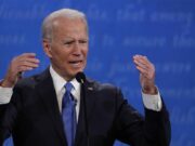 Biden llama a «sacar» a Trump para acabar con su agenda antiinmigrante