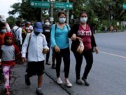 López Obrador considera «afortunado» que se disolviera la caravana migrante