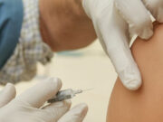 Aumentan a 15 los casos confirmados de trombosis en vacunados con J&J