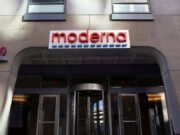 Autorizan vacuna de Moderna, segunda después de la de Pfizer