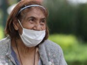 Martes inicia vacunación de adultos mayores en México; así será