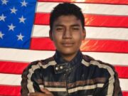 Hijo de mexicanos vive pesadilla porque no le creen que nació en EE.UU.