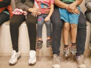 Gobierno abre un centro para menores inmigrantes para mitigar hacinamiento