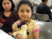 Más de 4.000 migrantes menores de edad están en custodia de Inmigración