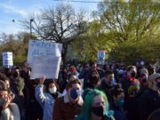Manifestantes piden justicia en Chicago en caso de niño muerto por policía