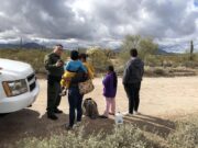 Crean ley que evitaría separación o detención de familias y niños migrantes